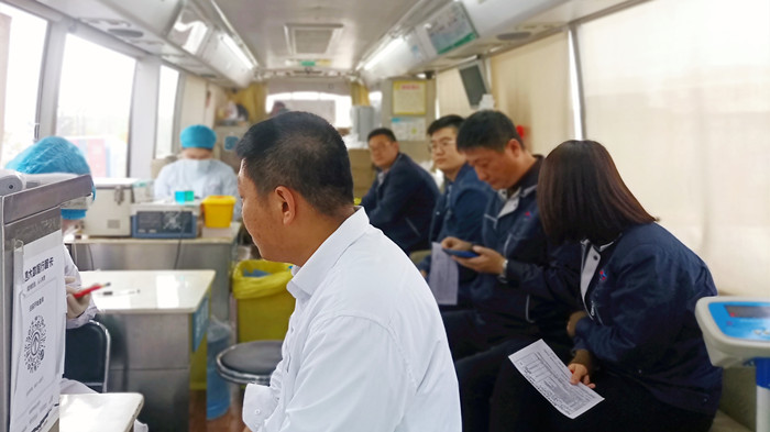 沈陽航空產(chǎn)業(yè)集團(tuán)組織員工開展“獻(xiàn)熱血、踐初心”無償獻(xiàn)血活動(dòng)